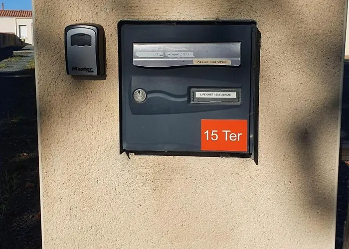 De L'herm - Adriae Vila *